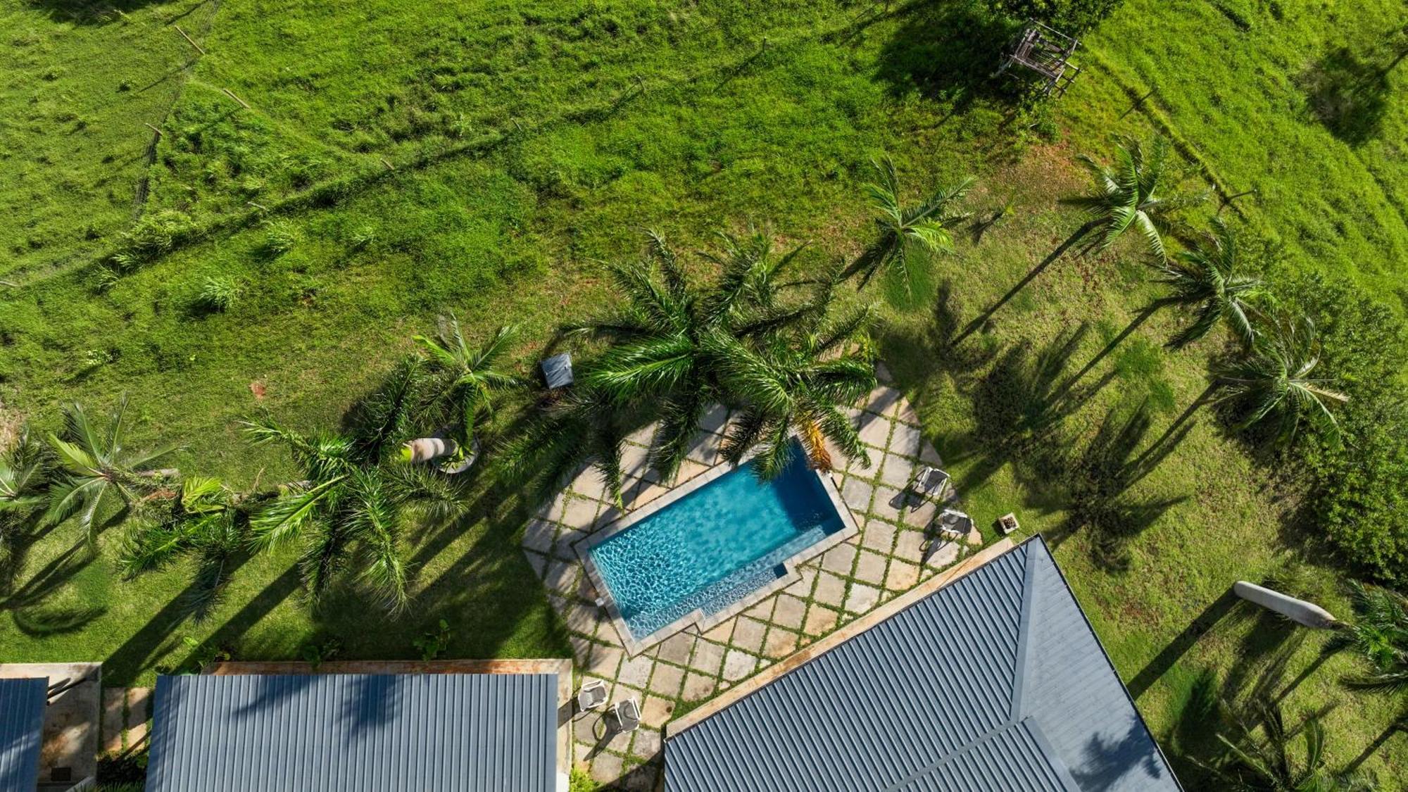 Villa Kamaya, *